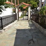 Mansion דירה Eláti